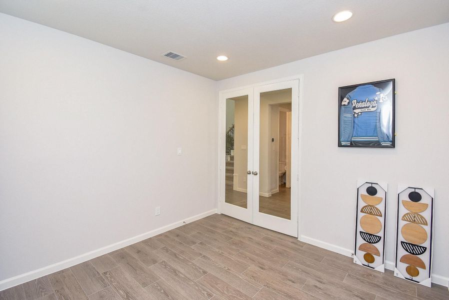 Spacious, unfurnished interior of a new home in Stonecreek Estates 50', Richmond (Image 20).