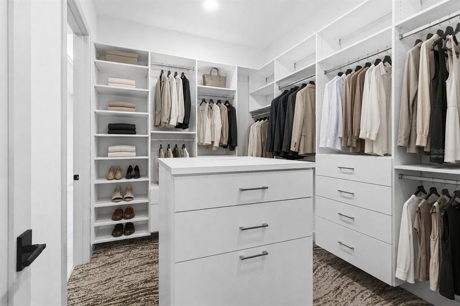 Furnished interior view inside a new home in , Plant City (Image 12).