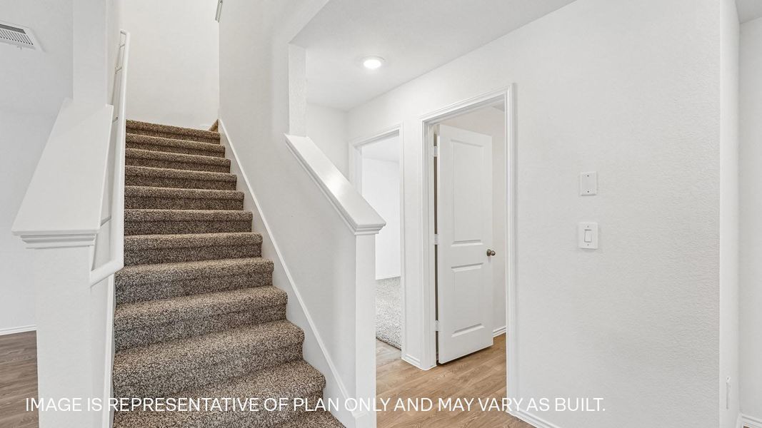 Spacious, unfurnished interior of a new home in Prairie Lakes, Buda (Image 18).