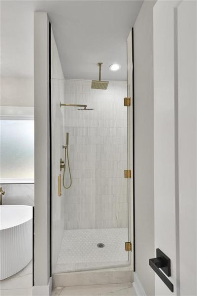 Furnished interior view inside a new home in , Atlanta (Image 13).