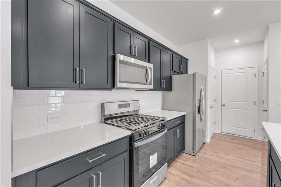 Furnished interior view inside a new home in The View at Groover's Lake, Lithia Springs (Image 9). Furnished interior view inside a new home in The View at Groover's Lake, Lithia Springs (Image 9).