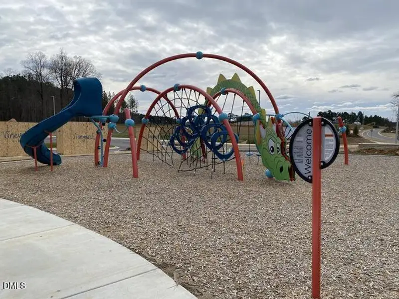 CP Park Dragon (2) CP Park Dragon (2)