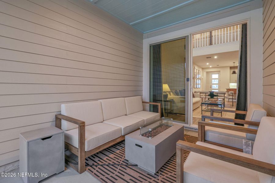 Exterior details and patio area of a home in , Jacksonville (Image 33).