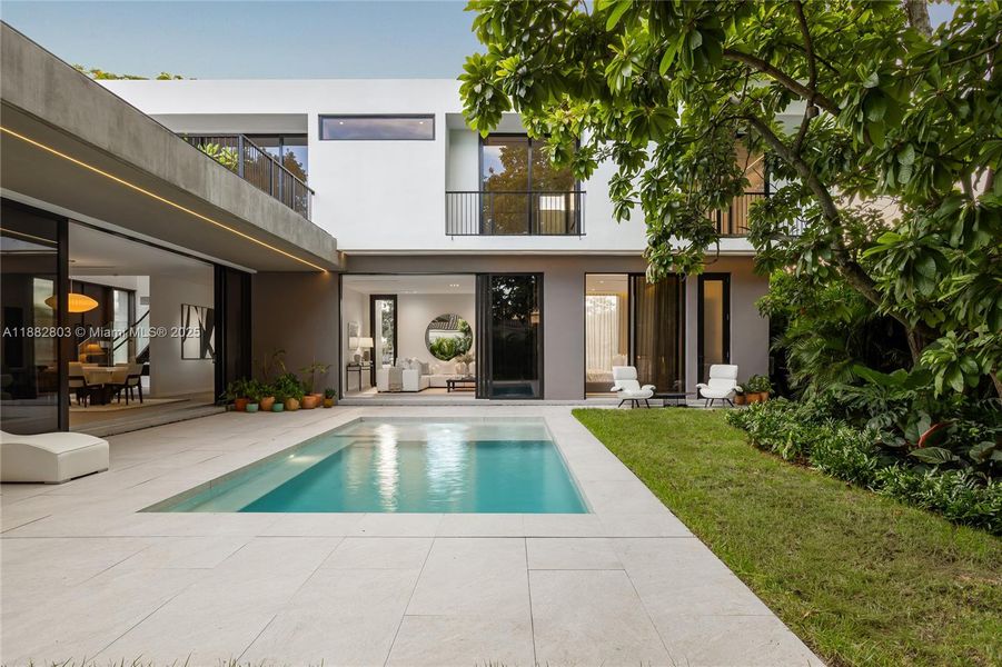 Image 40 of a home in . Image 40 of a home in .