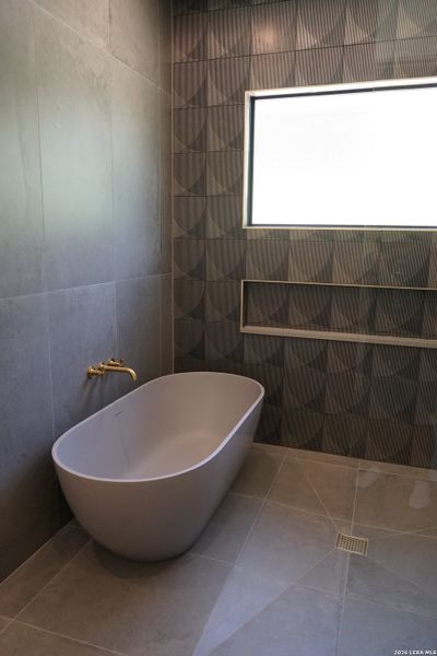 Image 35 of a home in .