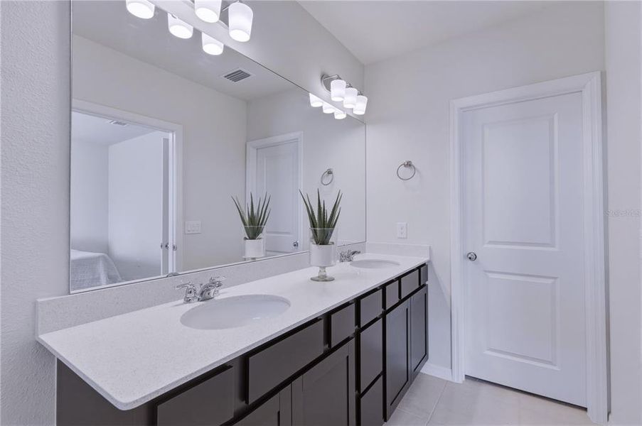 Furnished interior view inside a new home in , Davenport (Image 17).