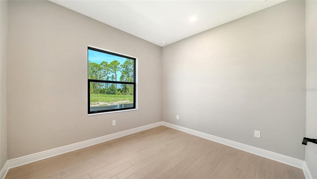 Spacious, unfurnished interior of a new home in Vicenza, Venice (Image 36).