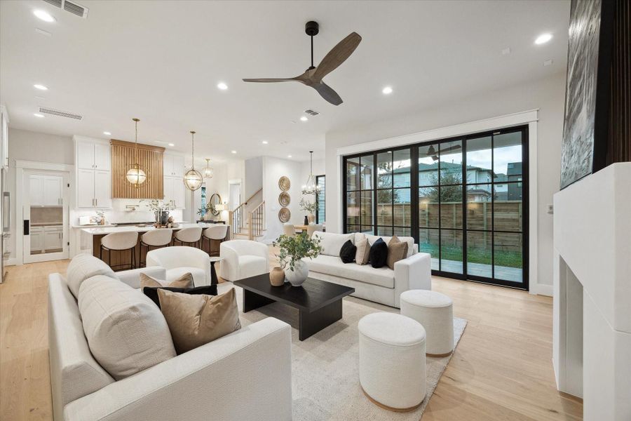 Furnished interior view inside a new home in Houston Heights, Houston (Image 10).