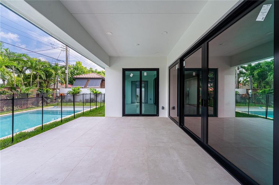 Spacious, unfurnished interior of a new home in , Miami (Image 28).