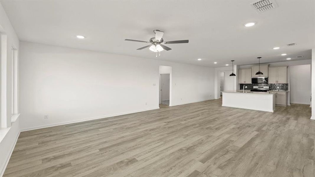 17. 3143 Duck Heights - Family (3) 17. 3143 Duck Heights - Family (3)