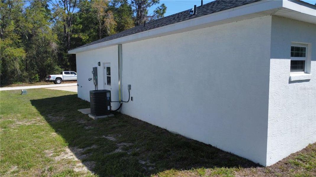 Exterior details and patio area of a home in , Ocala (Image 3). Exterior details and patio area of a home in , Ocala (Image 3).