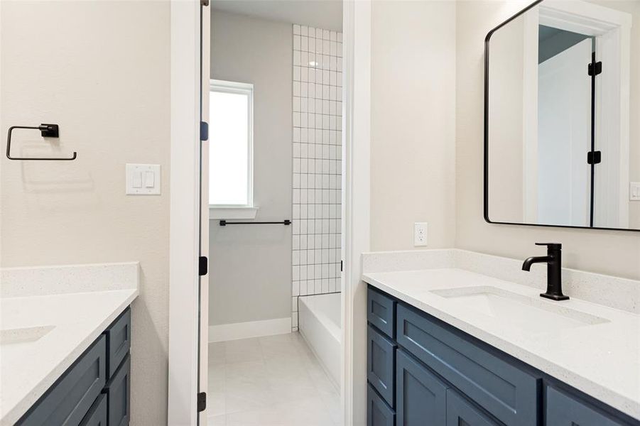 Furnished interior view inside a new home in , Weatherford (Image 10).