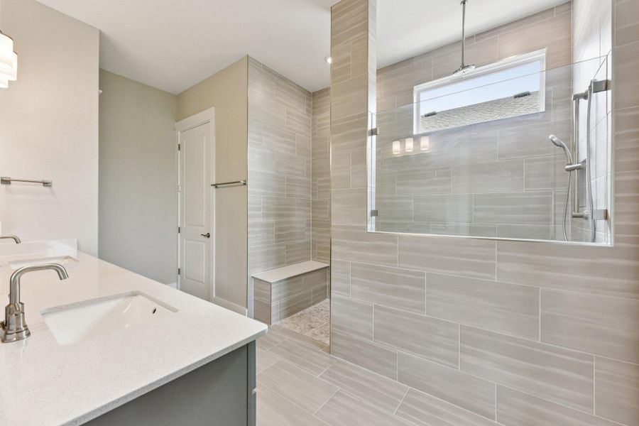Furnished interior view inside a new home in Sun City Texas, Georgetown (Image 12).