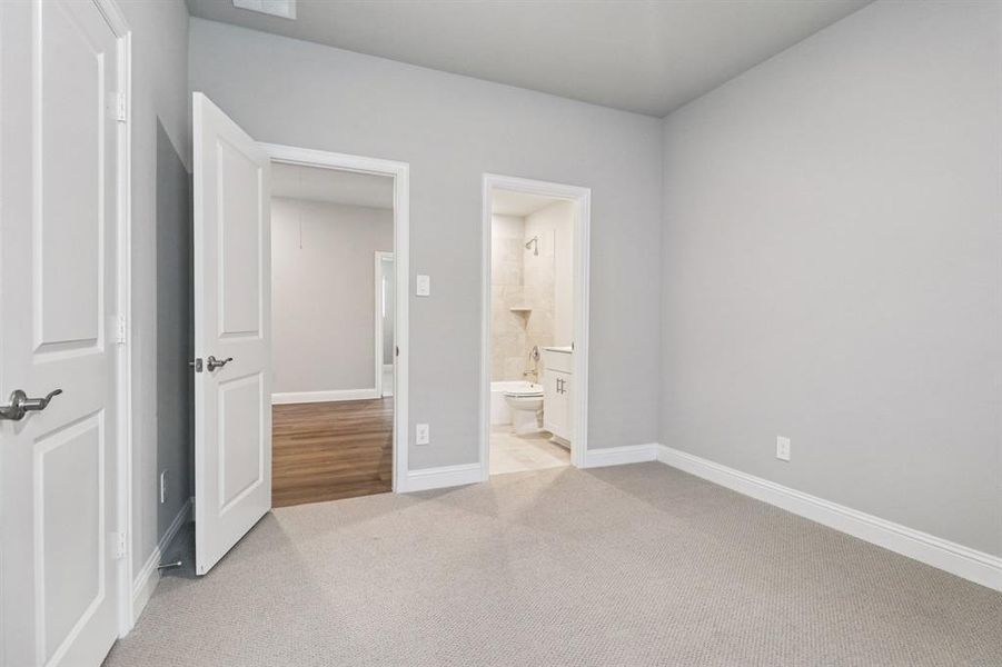 Photo is not of the actual home, but is an inspirational photo of builder’s model home and may depict options, furnishings, and/or decorator features that are not included.