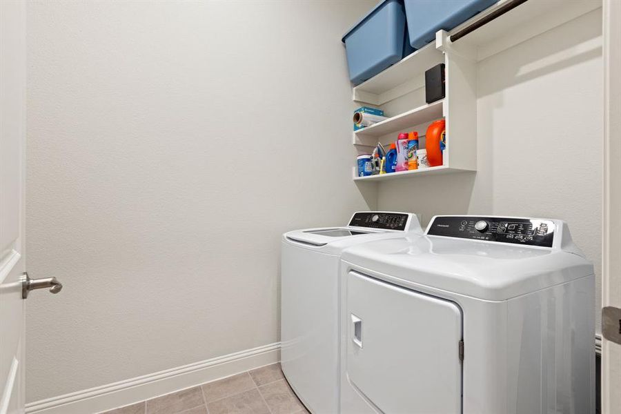 Furnished interior view inside a new home in Inspiration, Lucas (Image 27).