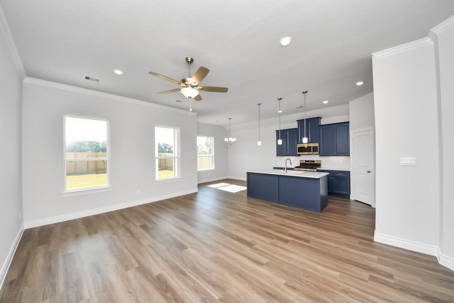 Spacious, unfurnished interior of a new home in Lexington Heights, Willis (Image 20). Spacious, unfurnished interior of a new home in Lexington Heights, Willis (Image 20).