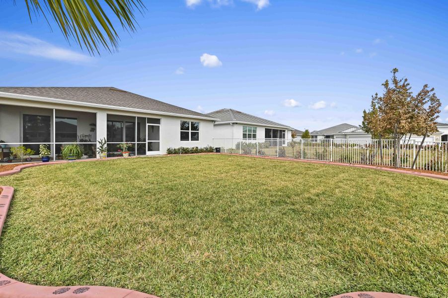 37 Rear 02 37 Rear 02