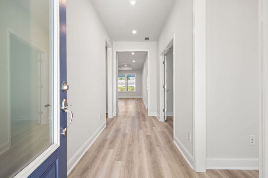 Spacious, unfurnished interior of a new home in Sun City Hilton Head, Bluffton (Image 27). Spacious, unfurnished interior of a new home in Sun City Hilton Head, Bluffton (Image 27).