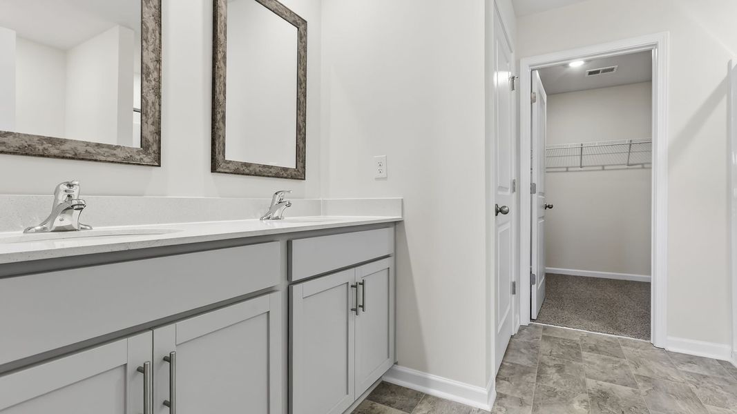 Furnished interior view inside a new home in Benjamin's Grove, Woodruff (Image 9).