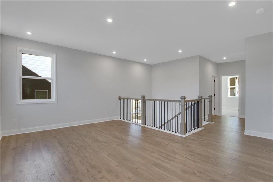 Spacious, unfurnished interior of a new home in Hillside Manor, Powder Springs (Image 22). Spacious, unfurnished interior of a new home in Hillside Manor, Powder Springs (Image 22).