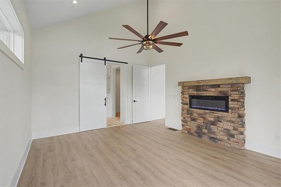 Spacious, unfurnished interior of a new home in , Ranger (Image 35).