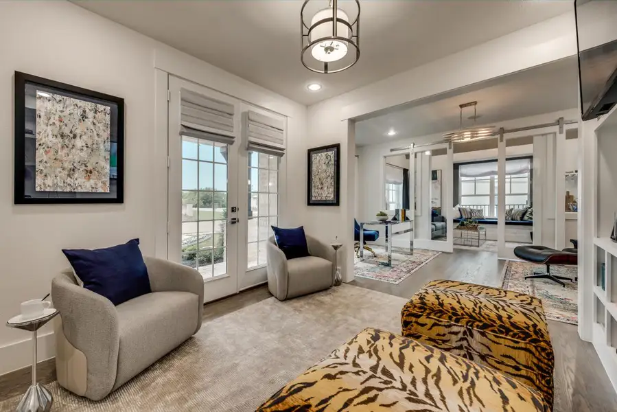 Representative furnished interior of a home built from the Grand South Pointe 3 Car Garage by Grand Homes in Heath Golf & Yacht Club, Heath (Image 15). Representative furnished interior of a home built from the Grand South Pointe 3 Car Garage by Grand Homes in Heath Golf & Yacht Club, Heath (Image 15).