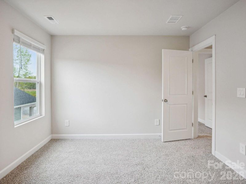 Photo is not of the actual home, but is an inspirational photo of builder’s model home and may depict options, furnishings, and/or decorator features that are not included Photo is not of the actual home, but is an inspirational photo of builder’s model home and may depict options, furnishings, and/or decorator features that are not included