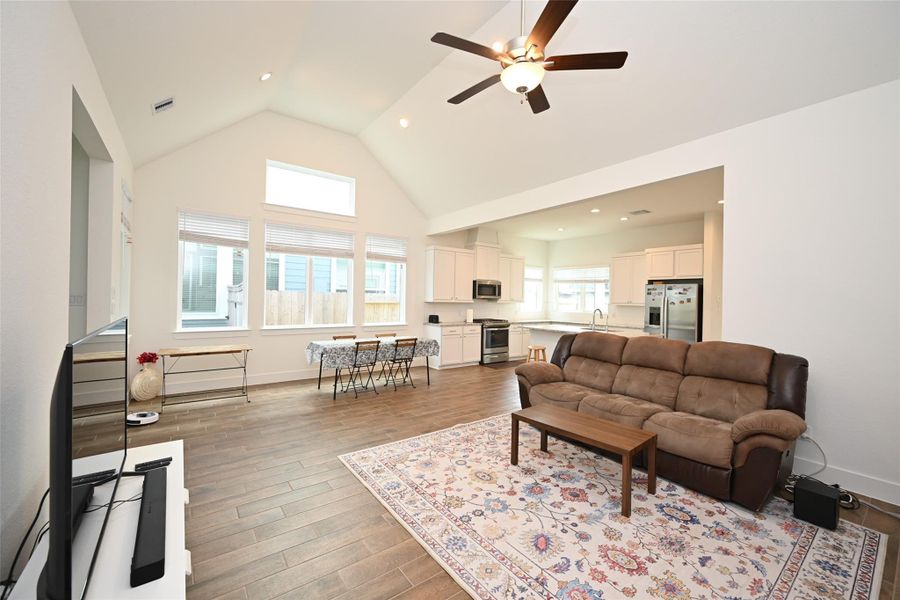 Furnished interior view inside a new home in , Missouri City (Image 6).