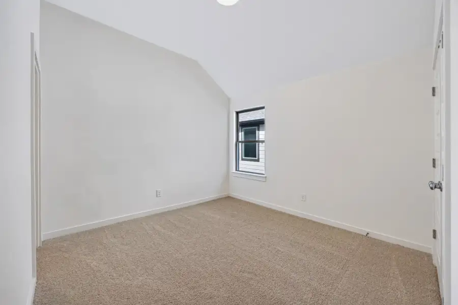 Spacious, unfurnished interior of a new home in Prairie Winds, Hutto (Image 14).