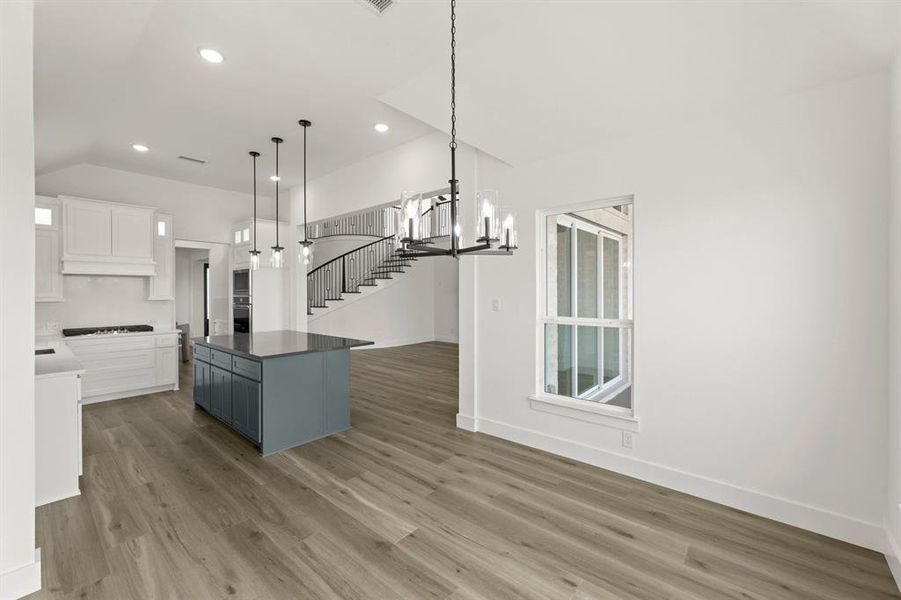 Furnished interior view inside a new home in Inspiration, Lucas (Image 16).