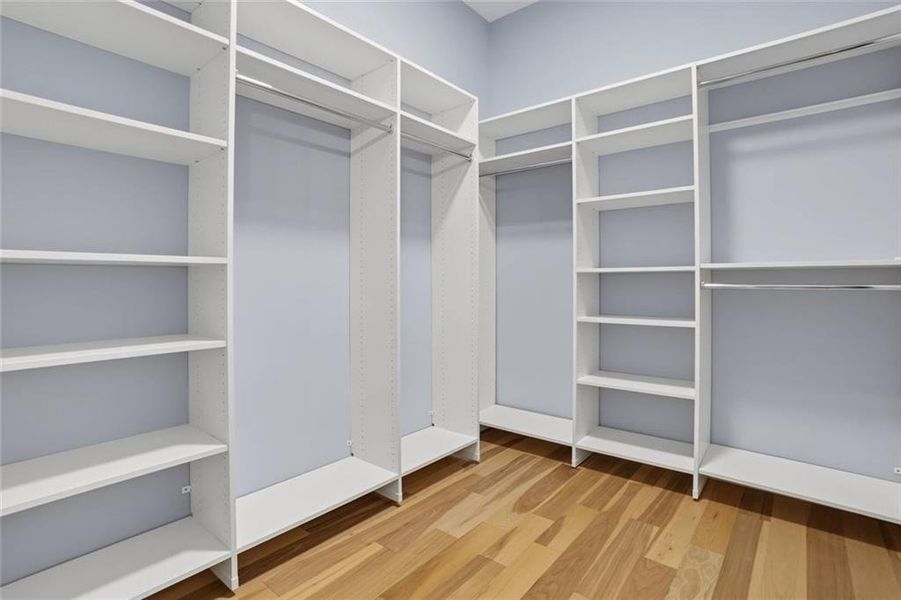 Spacious, unfurnished interior of a new home in , Marietta (Image 78).