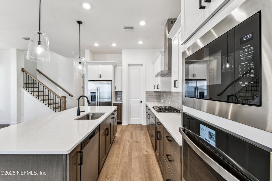 Furnished interior view inside a new home in Granville at eTown 34', Jacksonville (Image 5).