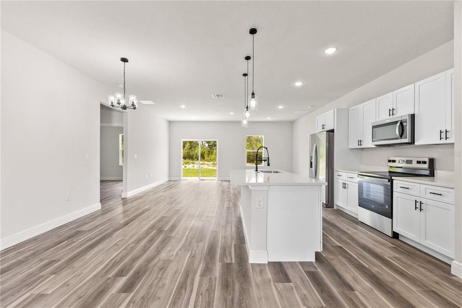 Spacious, unfurnished interior of a new home in , Ocala (Image 8).