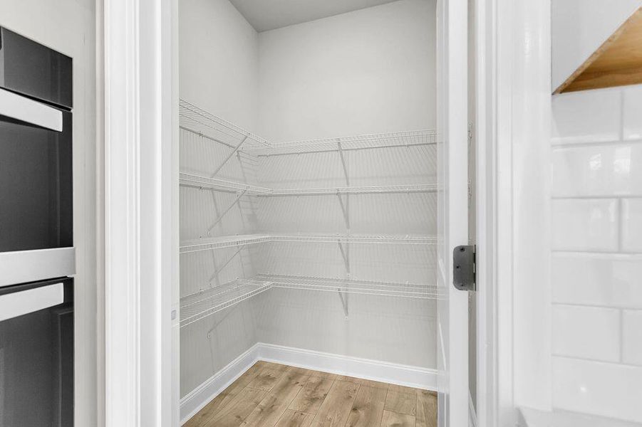 Spacious, unfurnished interior of a new home in Heron Preserve, Hanahan (Image 32).