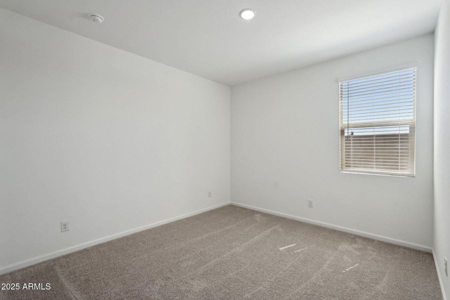 25-web-or-mls-W Cheryl Dr-1405-025