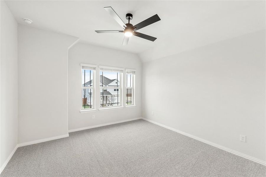 Spacious, unfurnished interior of a new home in Waterscape Classic 50s, Royse City (Image 31). Spacious, unfurnished interior of a new home in Waterscape Classic 50s, Royse City (Image 31).