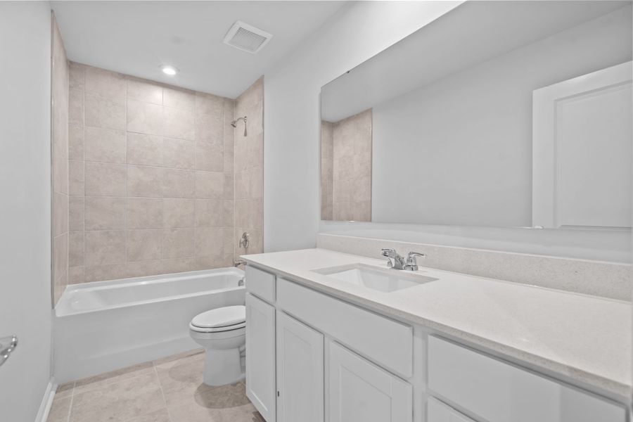 Furnished interior view inside a new home in Crestview, Spartanburg (Image 10).