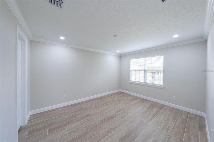 Spacious, unfurnished interior of a new home in , Summerfield (Image 25).