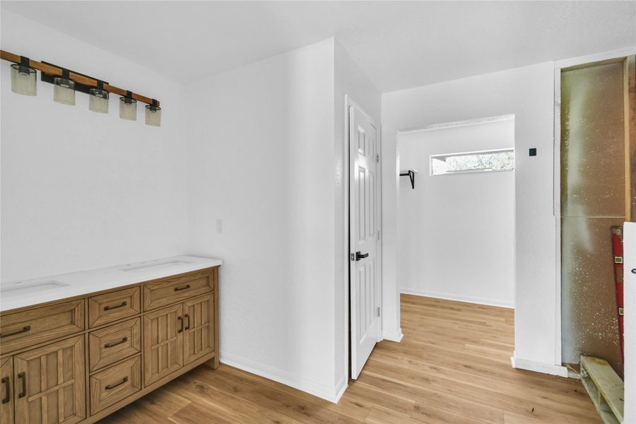 Double vanity for conveniece