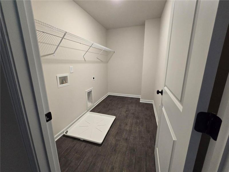 Spacious, unfurnished interior of a new home in Enclave at Dawson Forest, Dawsonville (Image 20).