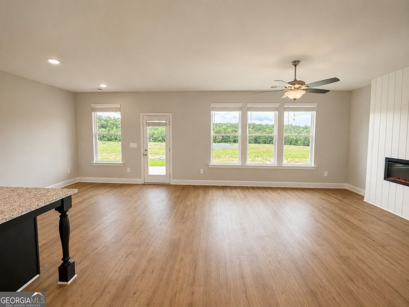 Spacious, unfurnished interior of a new home in Harley Farms South, Bonaire (Image 14). Spacious, unfurnished interior of a new home in Harley Farms South, Bonaire (Image 14).