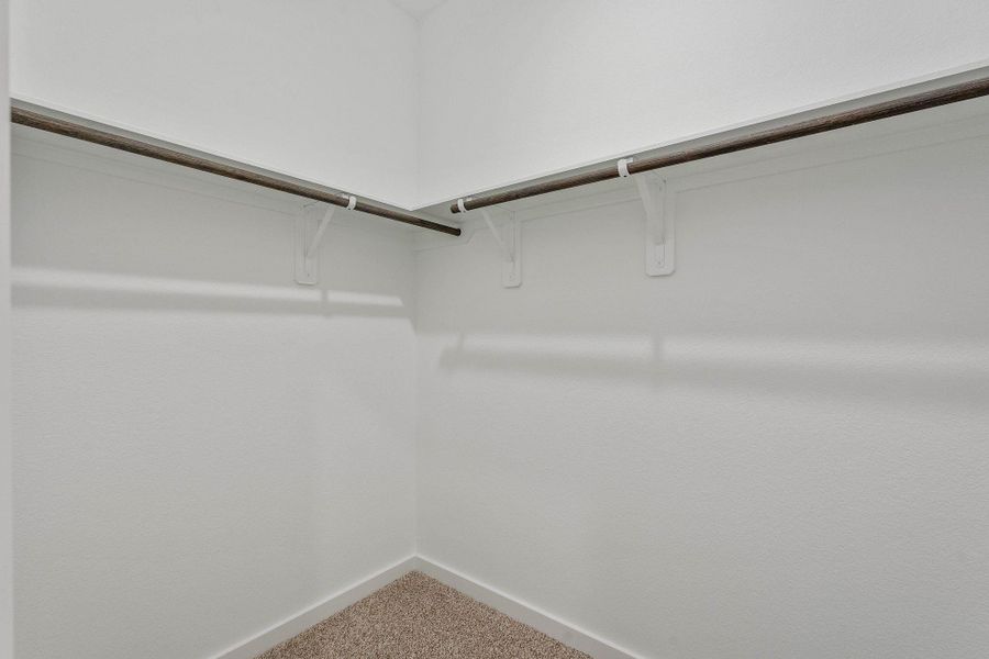 Spacious, unfurnished interior of a new home in Riverside Estates, Mont Belvieu (Image 19).