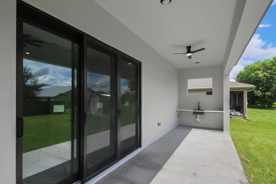Exterior details and patio area of a home in , Port St. Lucie (Image 27).