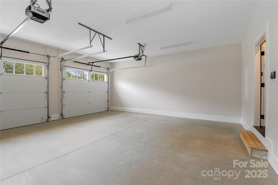 Spacious, unfurnished interior of a new home in , Arden (Image 17).