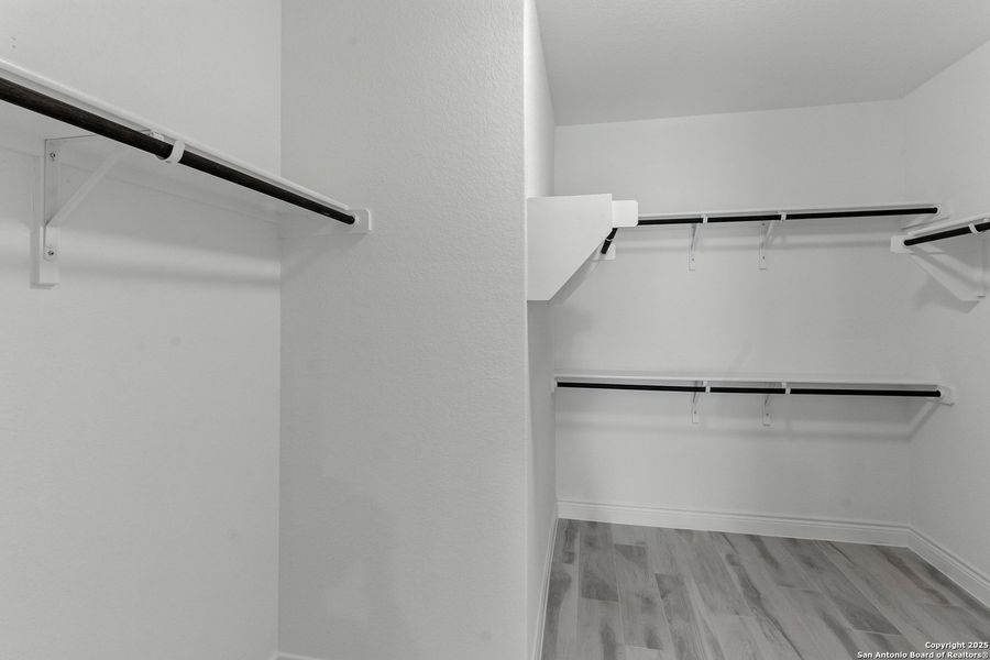 Spacious, unfurnished interior of a new home in Bison Ridge, San Antonio (Image 23). Spacious, unfurnished interior of a new home in Bison Ridge, San Antonio (Image 23).