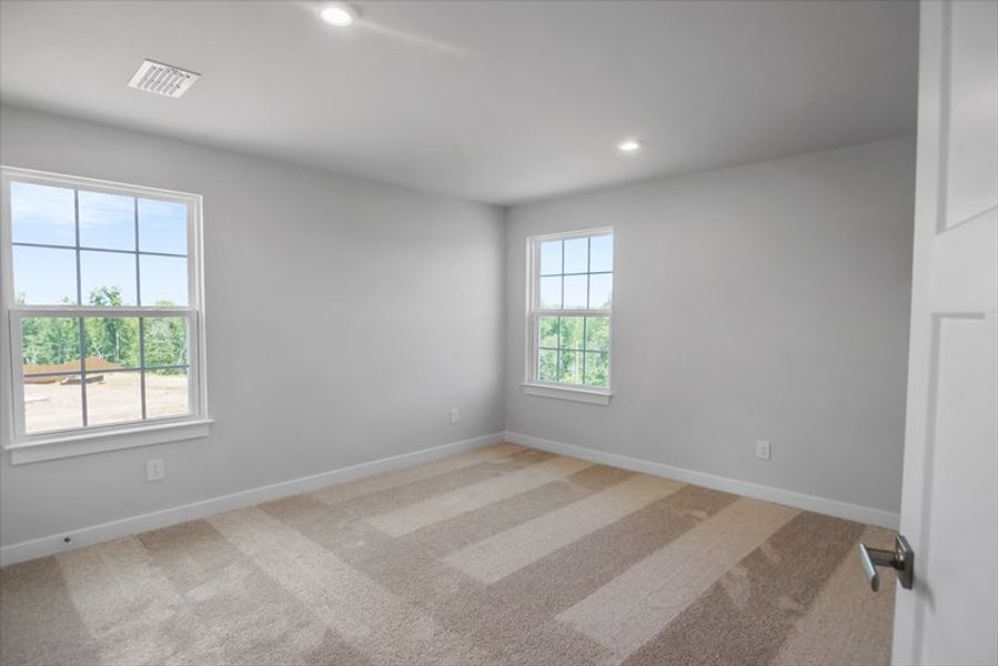 Spacious, unfurnished interior of a new home in Everly Estates, Spartanburg (Image 15).