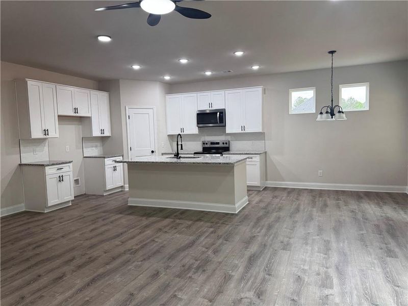 Furnished interior view inside a new home in , Toccoa (Image 5).