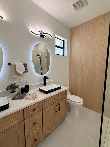Furnished interior view inside a new home in , Tampa (Image 7).