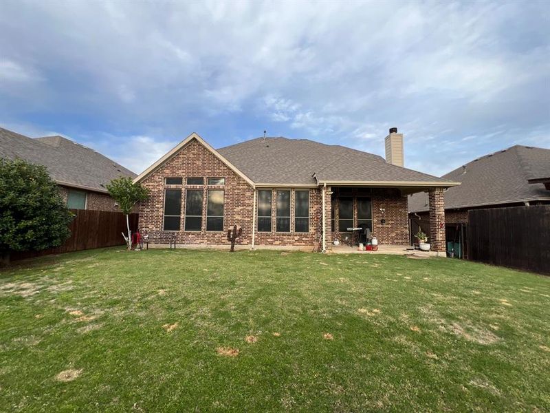 Exterior details and patio area of a home in , Fort Worth (Image 4).