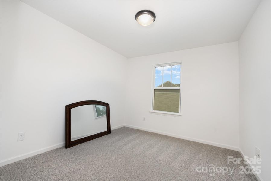 Spacious, unfurnished interior of a new home in , Peachland (Image 14).